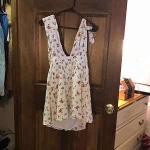 Forever 21 low cut v neck dress